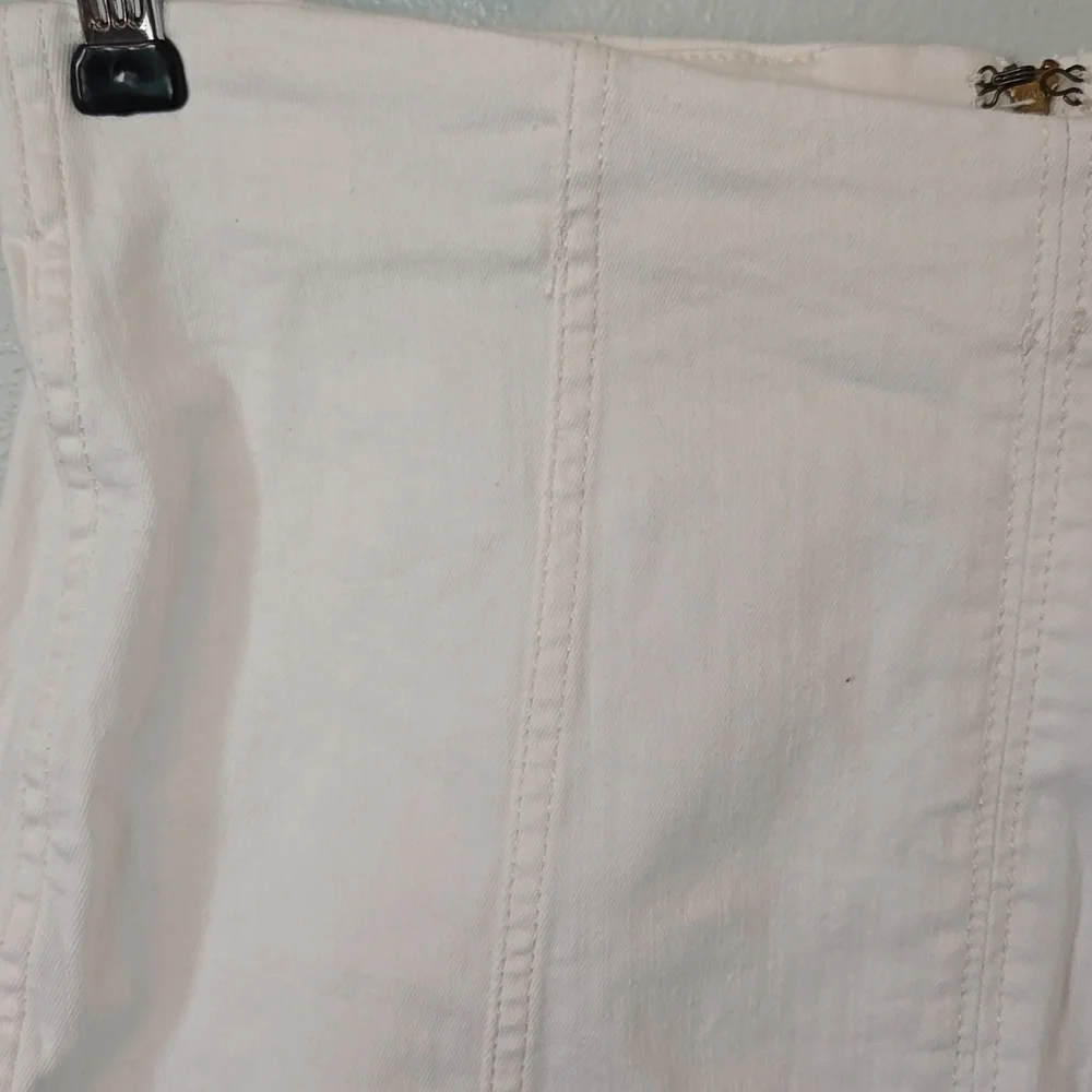 FREE PEOPLE Denim Mini Skirt Modern Femme in White Size 10